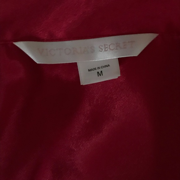 NEW RED VICTORIA’S SECRET PAJAMA TOP SIZE M - Picture 4 of 4